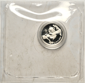 China - 1996 1/10oz platinum Panda coin, 10 Yuan.
