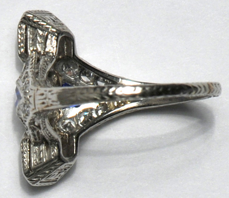 	Platium Vintage Diamond Ring, ca. 1920