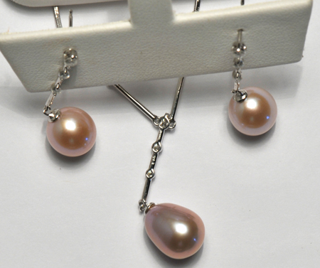 Platinum Diamond and Pearl Earring and Necklace Set