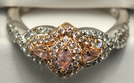 18K White Gold Diamond Ring with Pink Diamonds