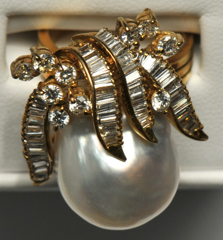14K Yellow Gold Diamond and Pearl Ring
