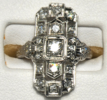 18K White Gold Vintage Ring