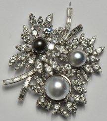 Jewells by Tobias Platinum Diamond and Pearl Brooch