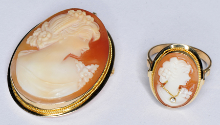 14K Yellow Gold Cameo Pin/Pendant and Ring Set