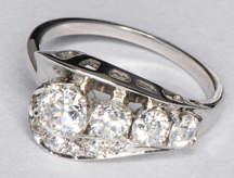 18K White Gold Diamond Ring