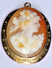 14K Yellow Gold Cameo Pendant