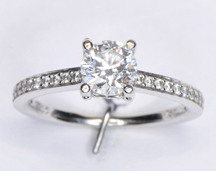	18K White Gold Diamond Ring