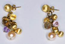 18K Yellow Gold Pearl Earrings