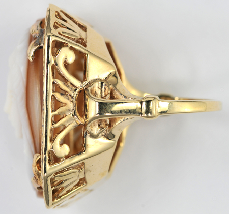 14K Yellow Gold Cameo Ring