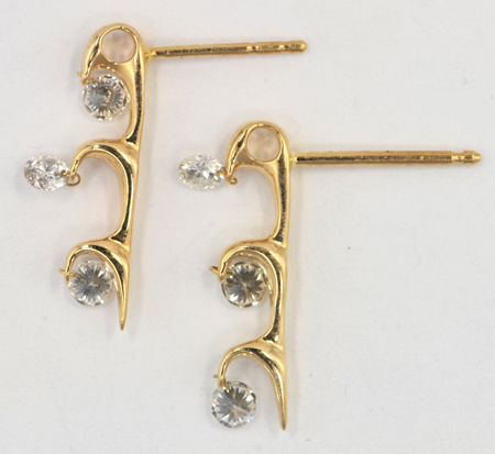 14K Tremble Diamond Earrings