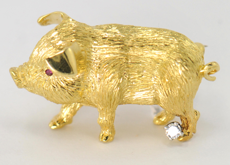 18K Yellow Gold Pig Pin