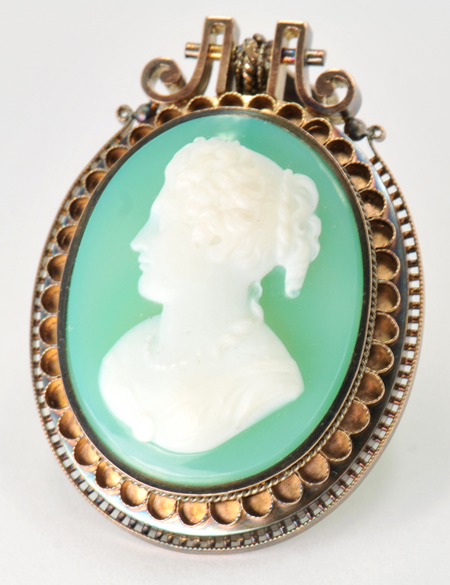 Etruscan 21K Green Onyx Carved Cameo Pin