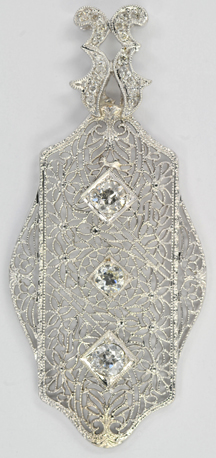 18K White Gold Vintage Pendant