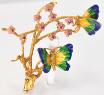 18K Yellow Gold Butterfly Pin